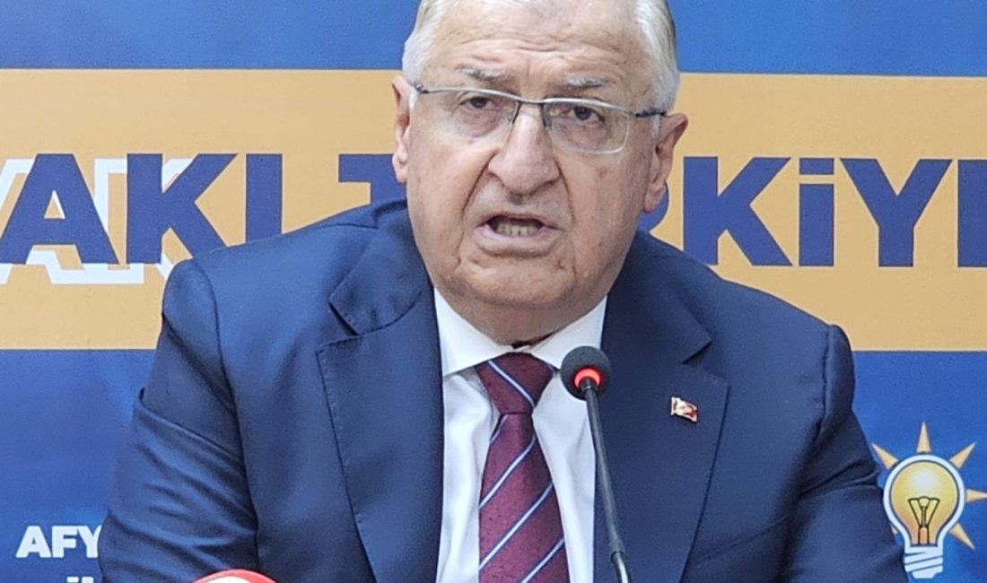 Millî Savunma Bakanı Yaşar Güler, Afyonkarahisar’da AK Parti teşkilatıyla bir