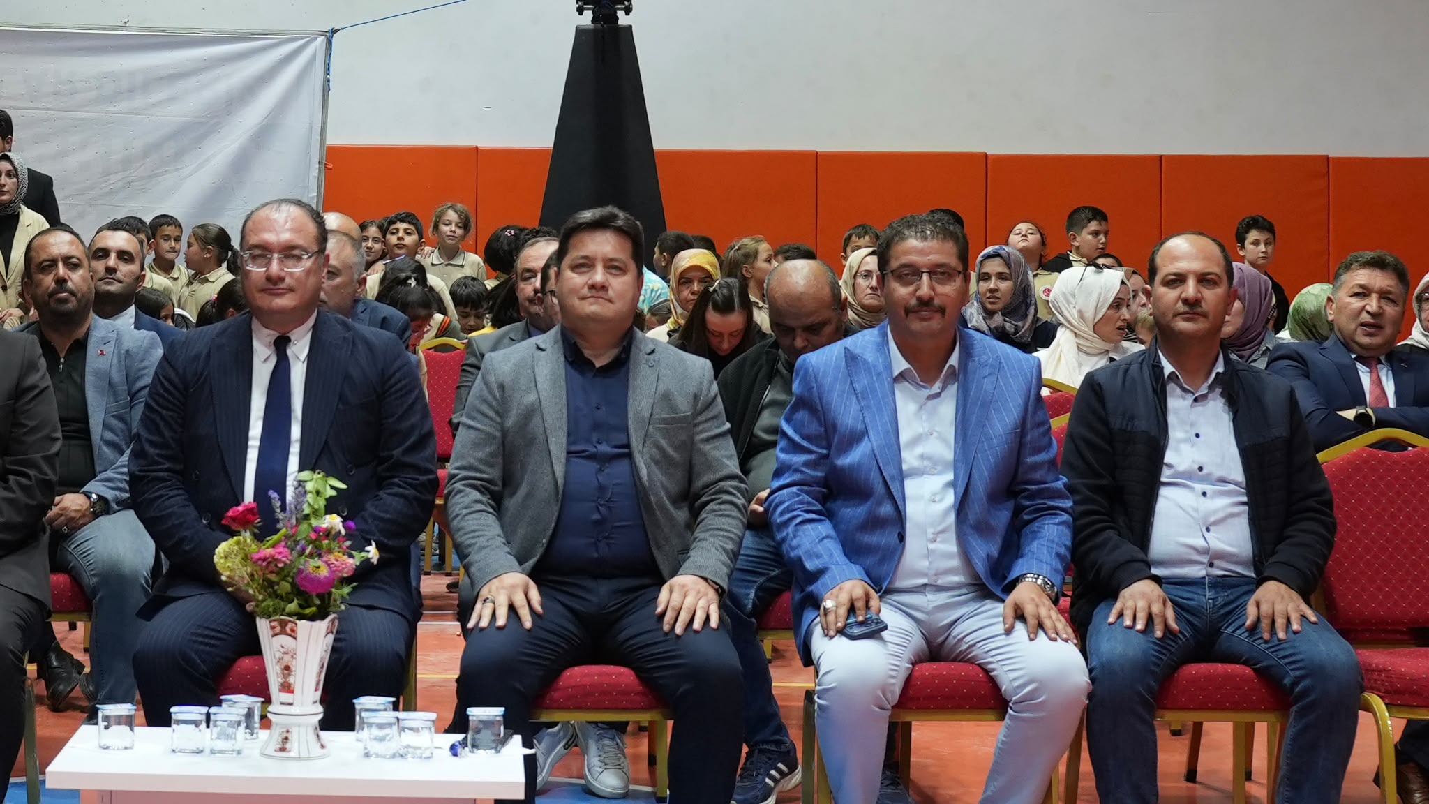 Bolvadin'de İlköğretim Haftası coşkuyla kutlandı 1 Bolvadin'de İlköğretim Haftası coşkuyla kutlandı