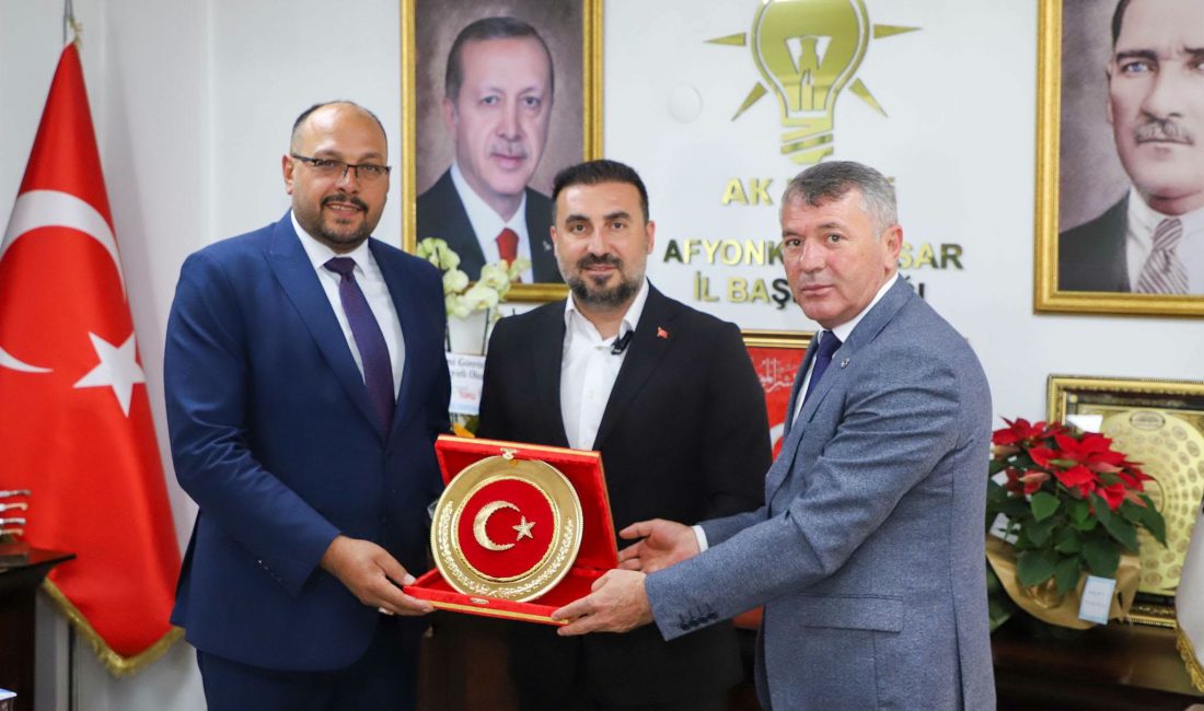 İl Başkanı Dr. Özgür Kavak, hayırlı olsun ziyaretleri kapsamında Bayat