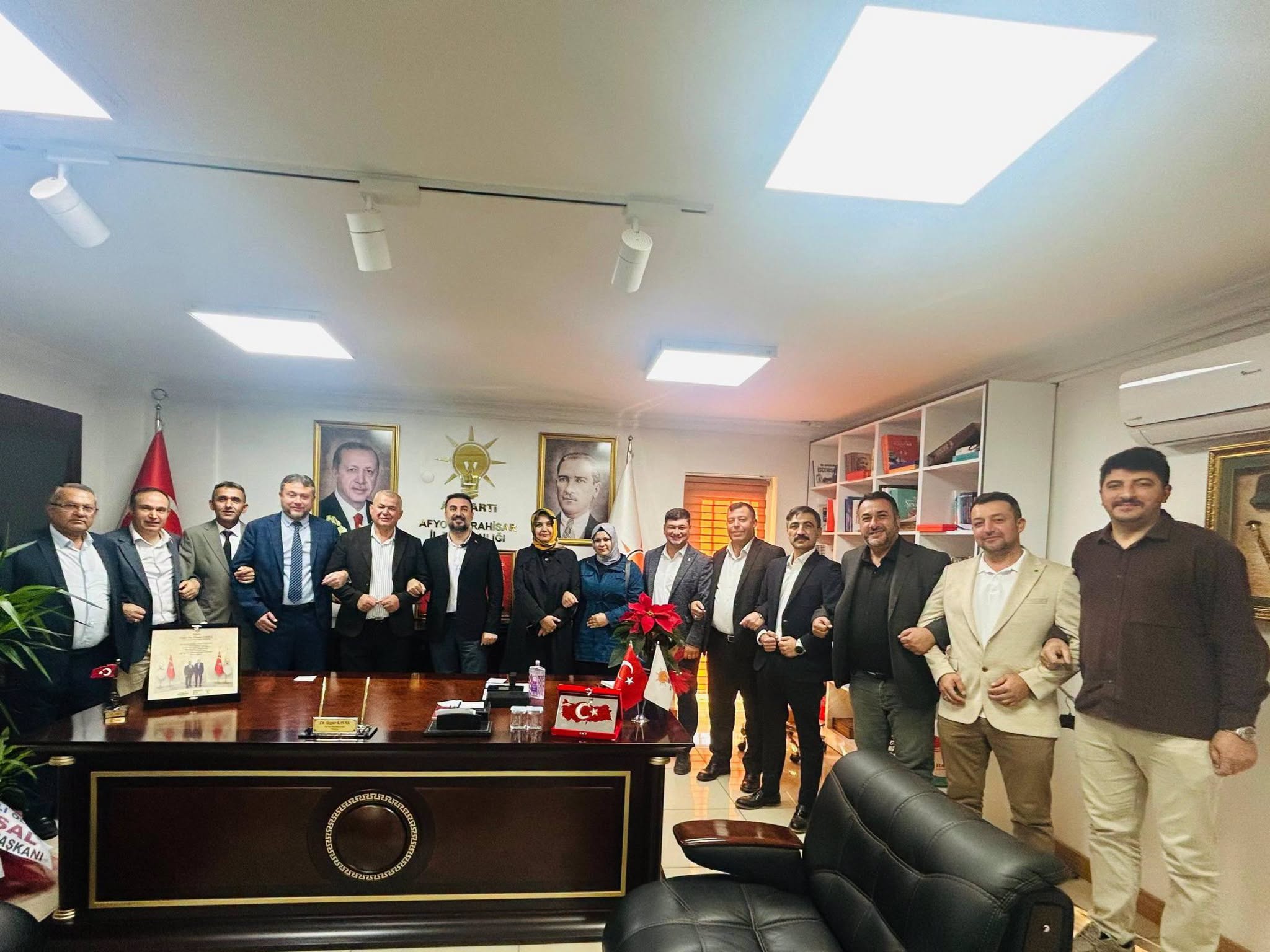 İhsaniye teşkilatı,Ak Parti Afyonkarahisar İl Başkanı Özgür Kavak’a hayırlı olsun