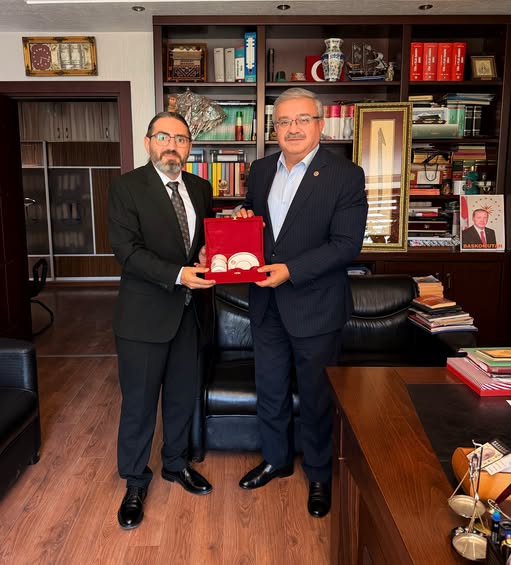Kızılay İçecek Genel Müdür Yardımcısı Mehmet Karaaslan, Afyonkarahisar’da ziyaret gerçekleştirdi.