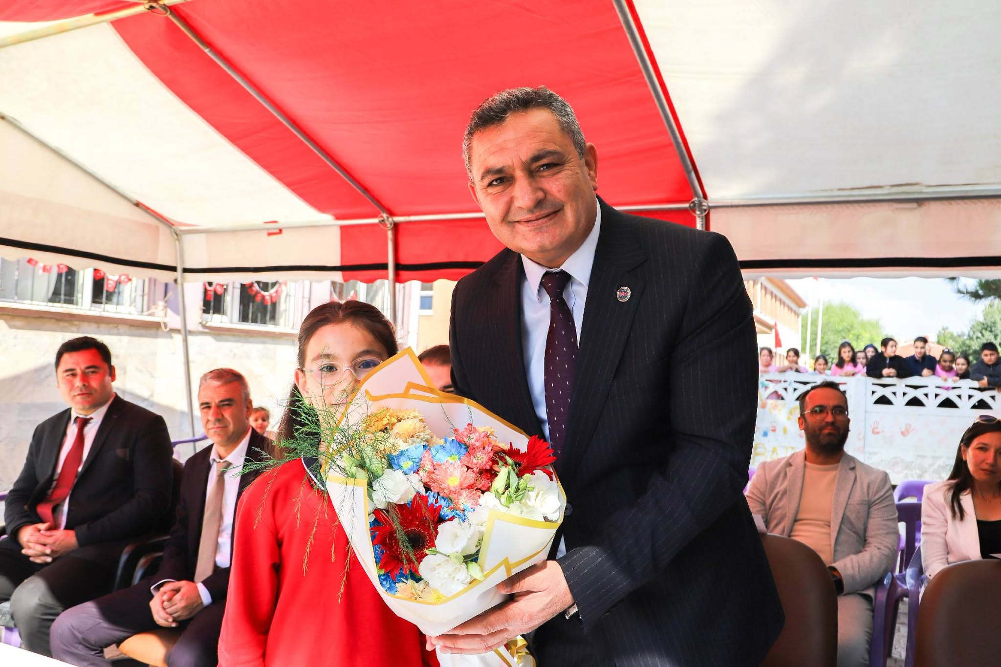 Atatürk İlkokulu’nda İlköğretim Haftası coşkusu