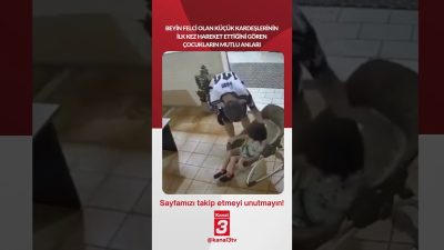 Beyin felci olan küçük kardeşlerinin ilk kez hareket ettiğini gören