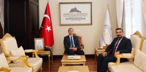 AK Parti Afyonkarahisar İl Başkanlığı görevine yeni başlayan Dr. Özgür
