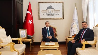 AK Parti Afyonkarahisar İl Başkanlığı görevine yeni başlayan Dr. Özgür