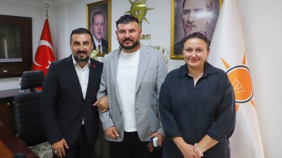 AK Parti Afyonkarahisar İl Başkanı Dr. Özgür Kavak, teşkilat mensupları
