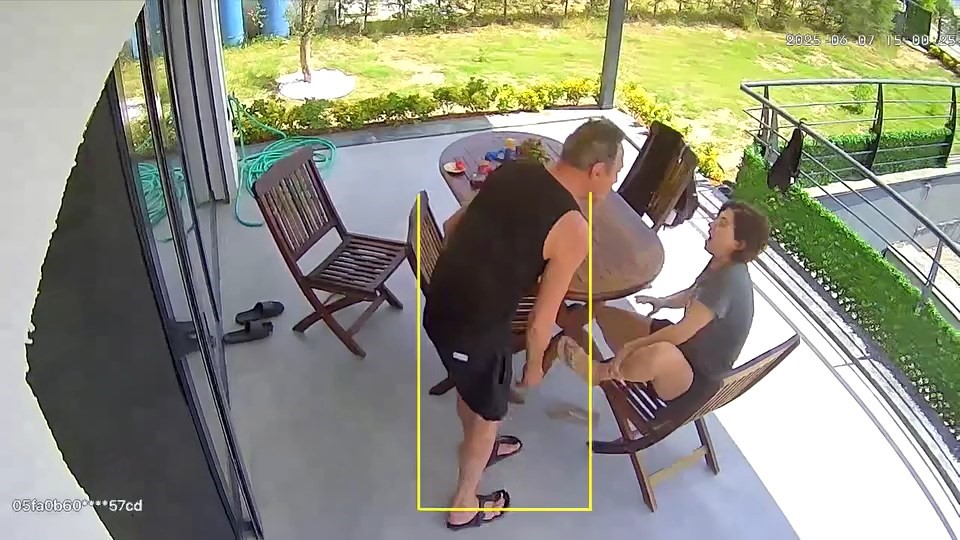 Berhan Şimşek, şiddet görüntülerinden sonra istifa etti