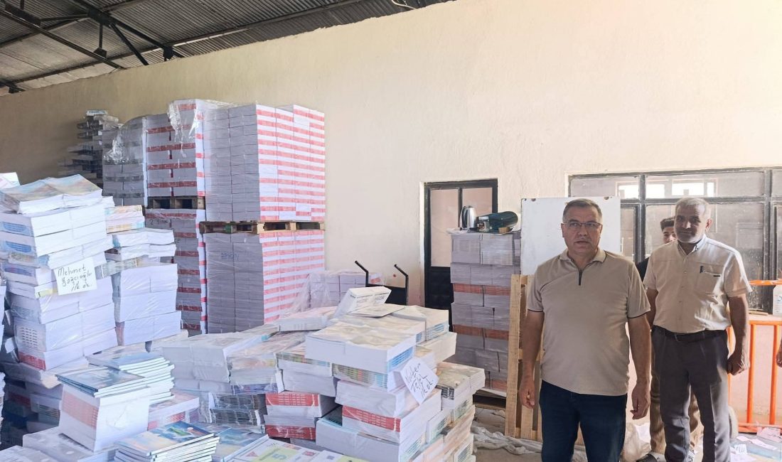Afyonkarahisar’da 2026-2027 eğitim öğretim yılı öncesi ders kitaplarının okullara ulaştırılması