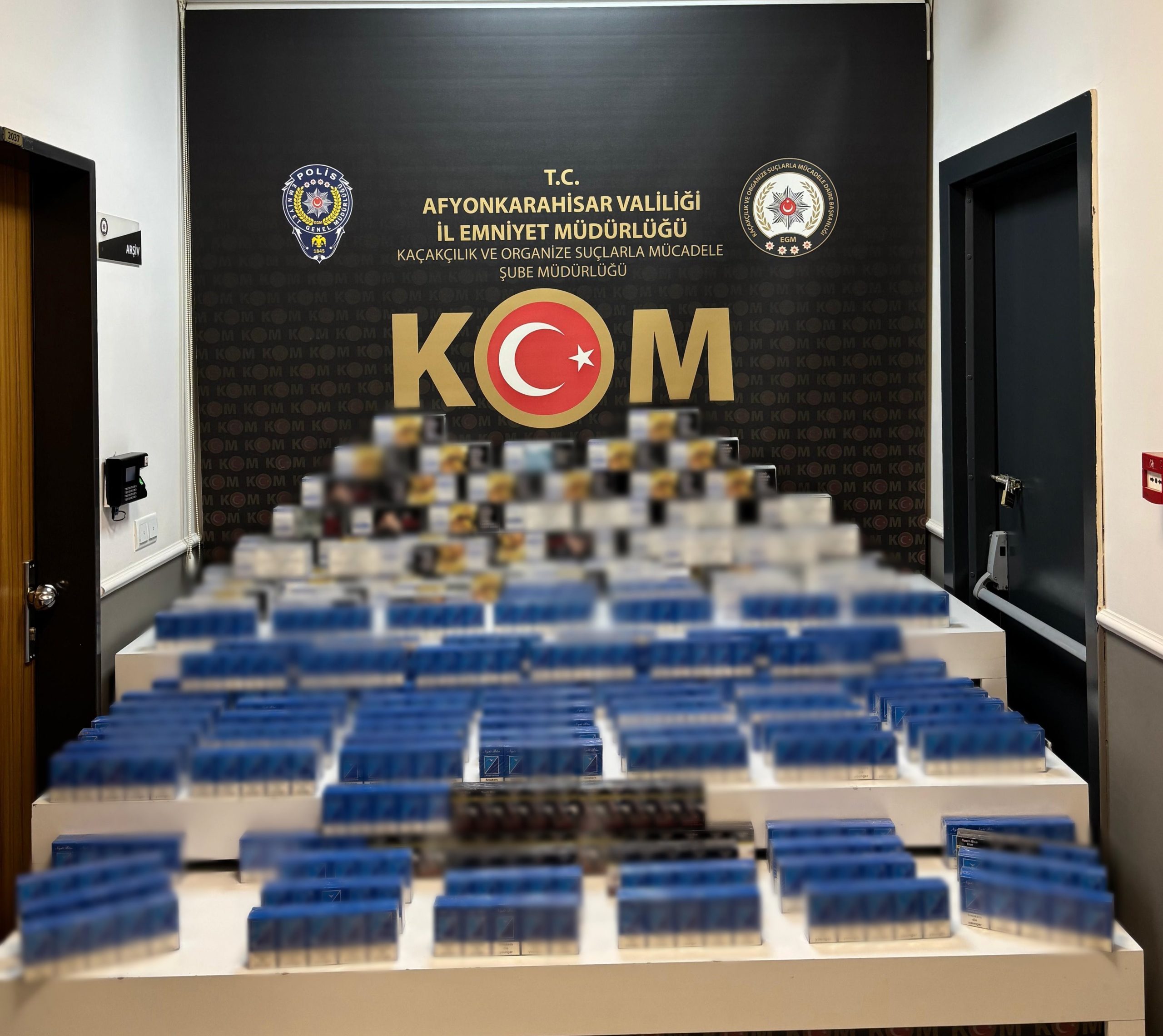 Dinar’da kaçak sigara operasyonu