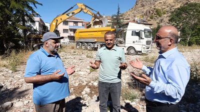 Afyonkarahisar İl Müftülüğünün yeni hizmet binasının temeli gerçekleştirilen dua ile atıldı.