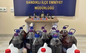 Afyonkarahisar’da sahte alkol operasyonu: 2 gözaltı 1 Afyonkarahisar’da sahte alkol operasyonu: 2 gözaltı
