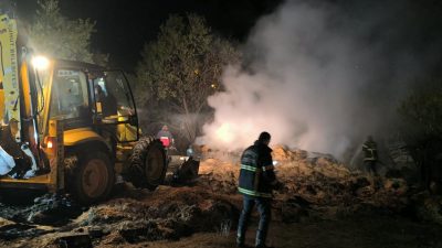 Afyonkarahisar’ın Şuhut ilçesine bağlı Bademli köyünde bir besihanede çıkan yangında