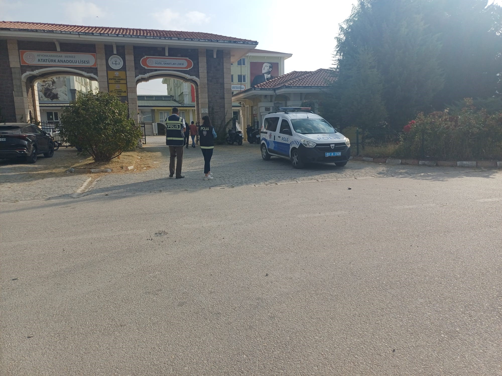 Afyonkarahisar’da çocuk ve gençlerin eğitim-öğretim ortamını huzur ve güven içerisinde