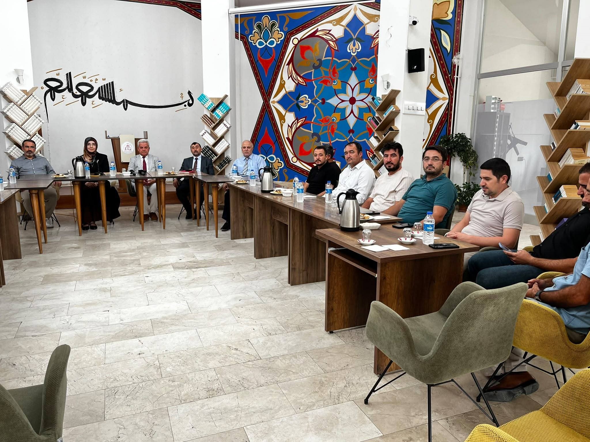 Afyonkarahisar İl Müftülüğü Diyanet Gençlik Merkezi’nde, yeni eğitim öğretim dönemi
