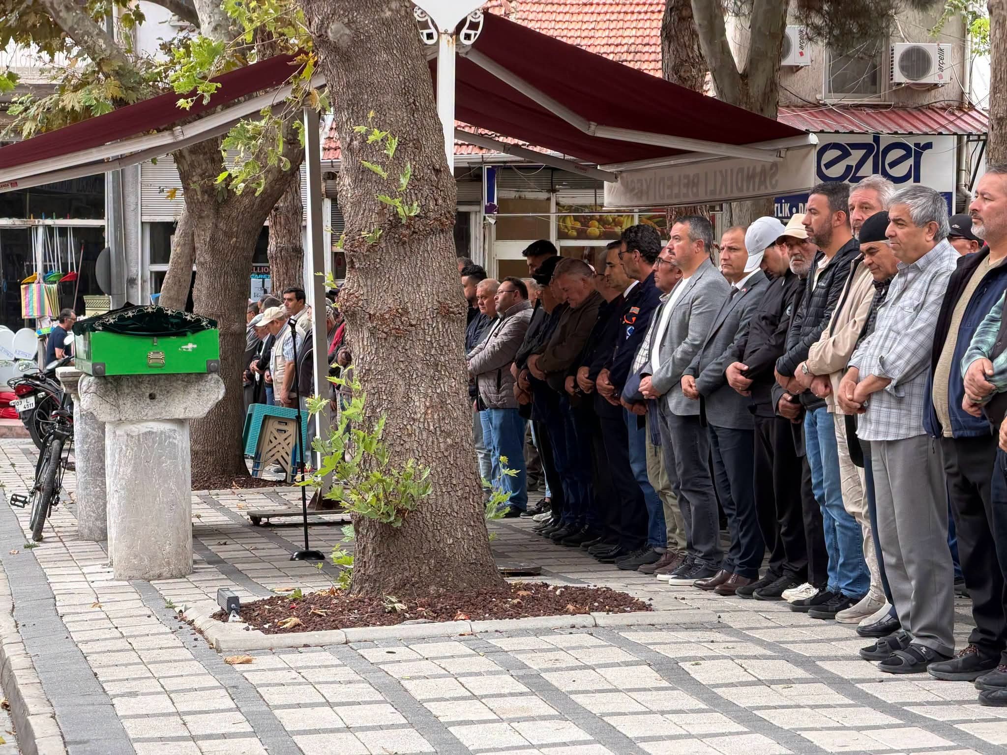 Afyonkarahisar'da 39 yıl içerisinde girdiği bağımsız belediye başkanlığı, milletvekilliği ve