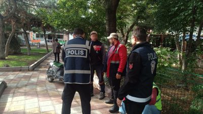  Afyonkarahisar İl Emniyet Müdürlüğü ekipleri, eğitim ve öğretim ortamının huzur