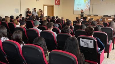 Afyonkarahisar’da polis ekipleri tarafından üniversite öğrencilerine yönelik uyuşturucuyla mücadele kapsamında