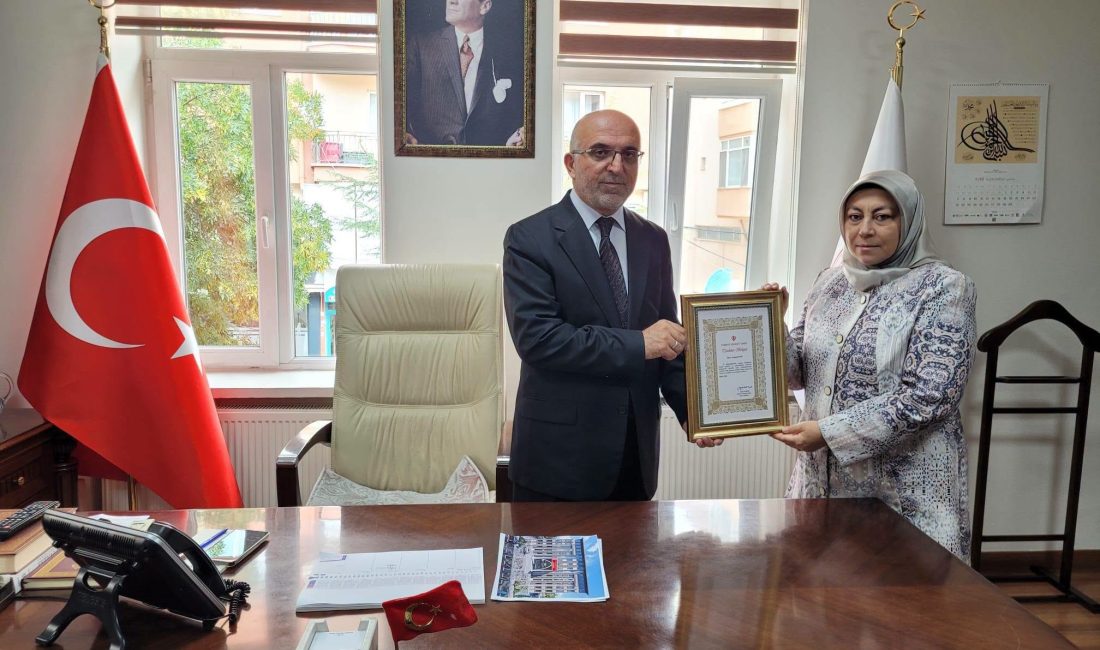Afyonkarahisar İl Müftü Yardımcılığı görevinden geçen yıl emekliye ayrılan Ayşegül