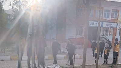 Van'ın Tuşba ilçesinde uzun namlulu silahla okula gelen öğrenci büyük