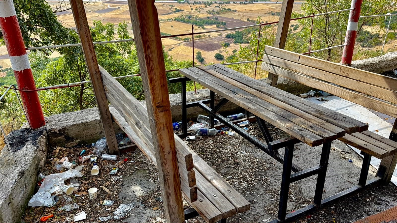 Damlalı Dede Mesire Alanı bakımsızlıktan harabeye döndü 3 Damlalı Dede Mesire Alanı bakımsızlıktan harabeye döndü