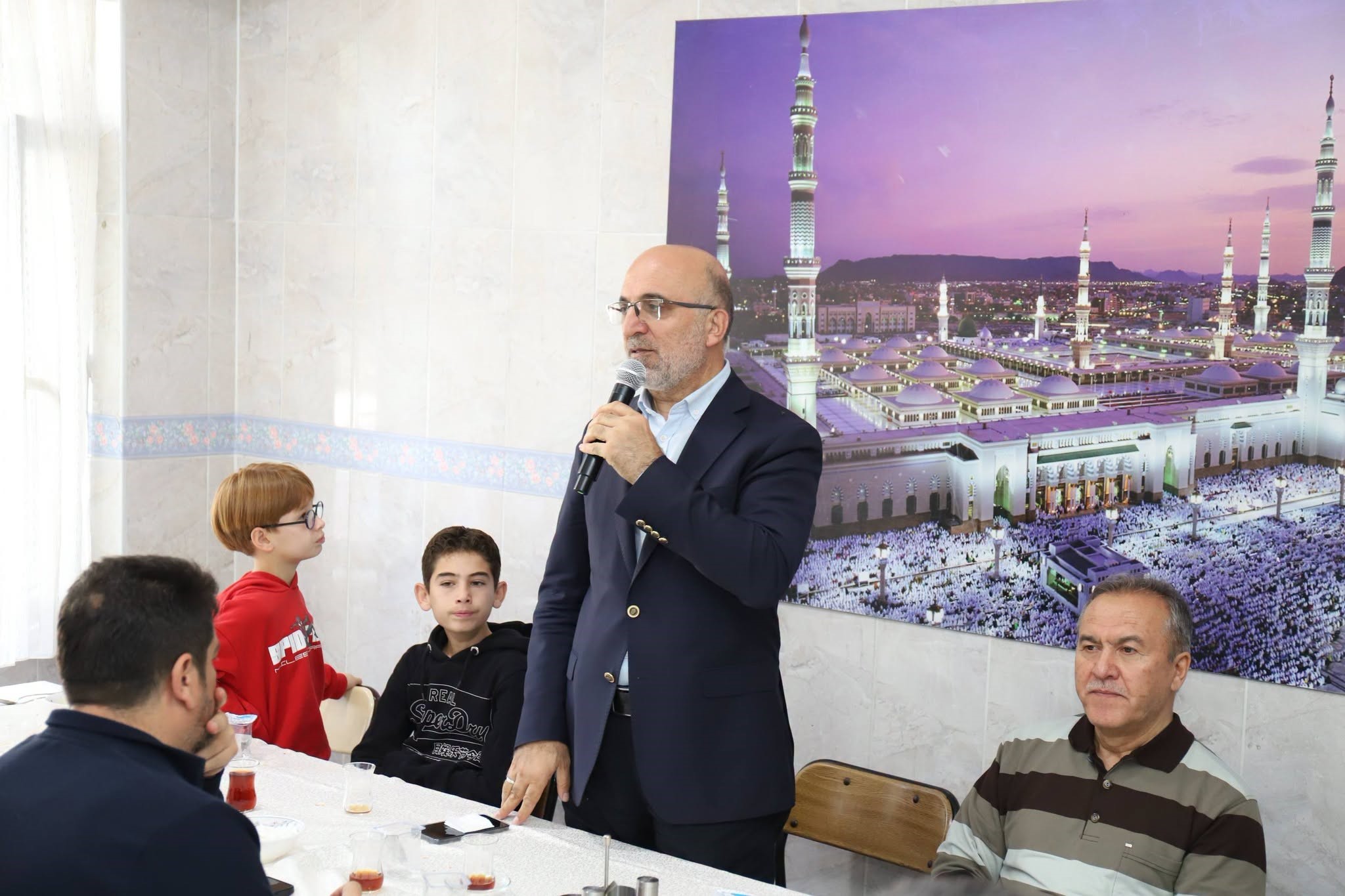 Personelden Müftü İmamoğlu’na vefa ve veda programı 1 Personelden Müftü İmamoğlu’na vefa ve veda programı