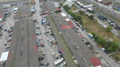 Afyonkarahisar'ın Bolvadin ilçesindeki Sanayi Sitesi'nde bulunan dükkanlarda meydana gelen derin