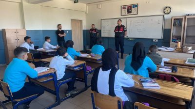 Afyonkarahisar’ın Çay ilçesinde İlçe Jandarma Komutanlığı ekipleri, eğitim-öğretim ortamının daha