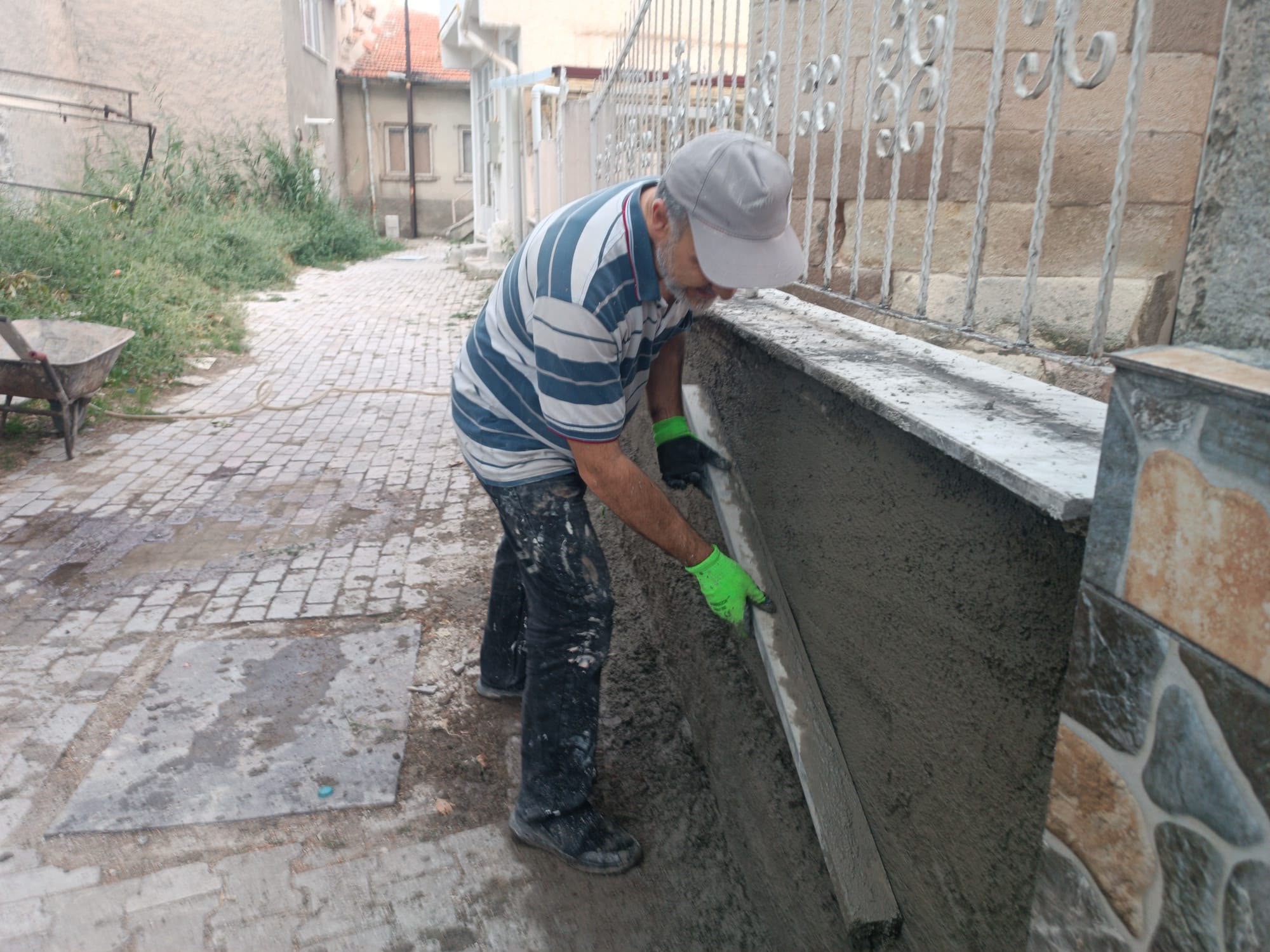 Afyonkarahisar’ın Bolvadin ilçesinde görev yapan İmam Hatip Hatip Uğur Üzüm,
