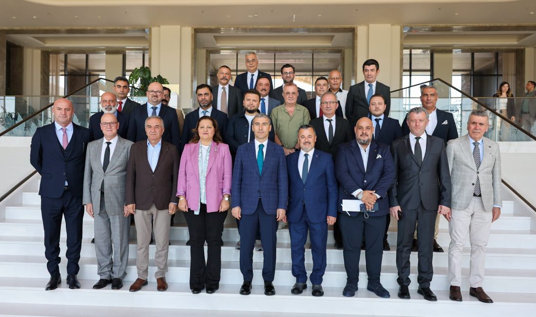 Afyonkarahisar’da turizm sektörünün geleceğine yönelik önemli bir toplantı gerçekleştirildi. Zafer