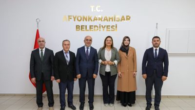 Afyonkarahisar İl Müftüsü Lütfü İmamoğlu ve beraberindeki heyet, Mevlîd-i Nebi