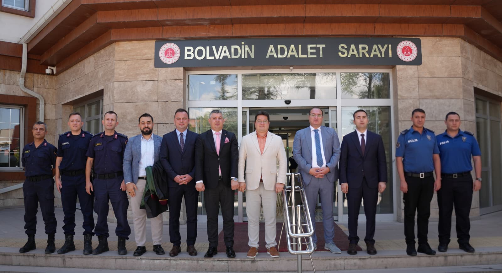 Adli Yılın başlaması dolayısıyla Bolvadin’de düzenlenen açılış töreni, adalet teşkilatının