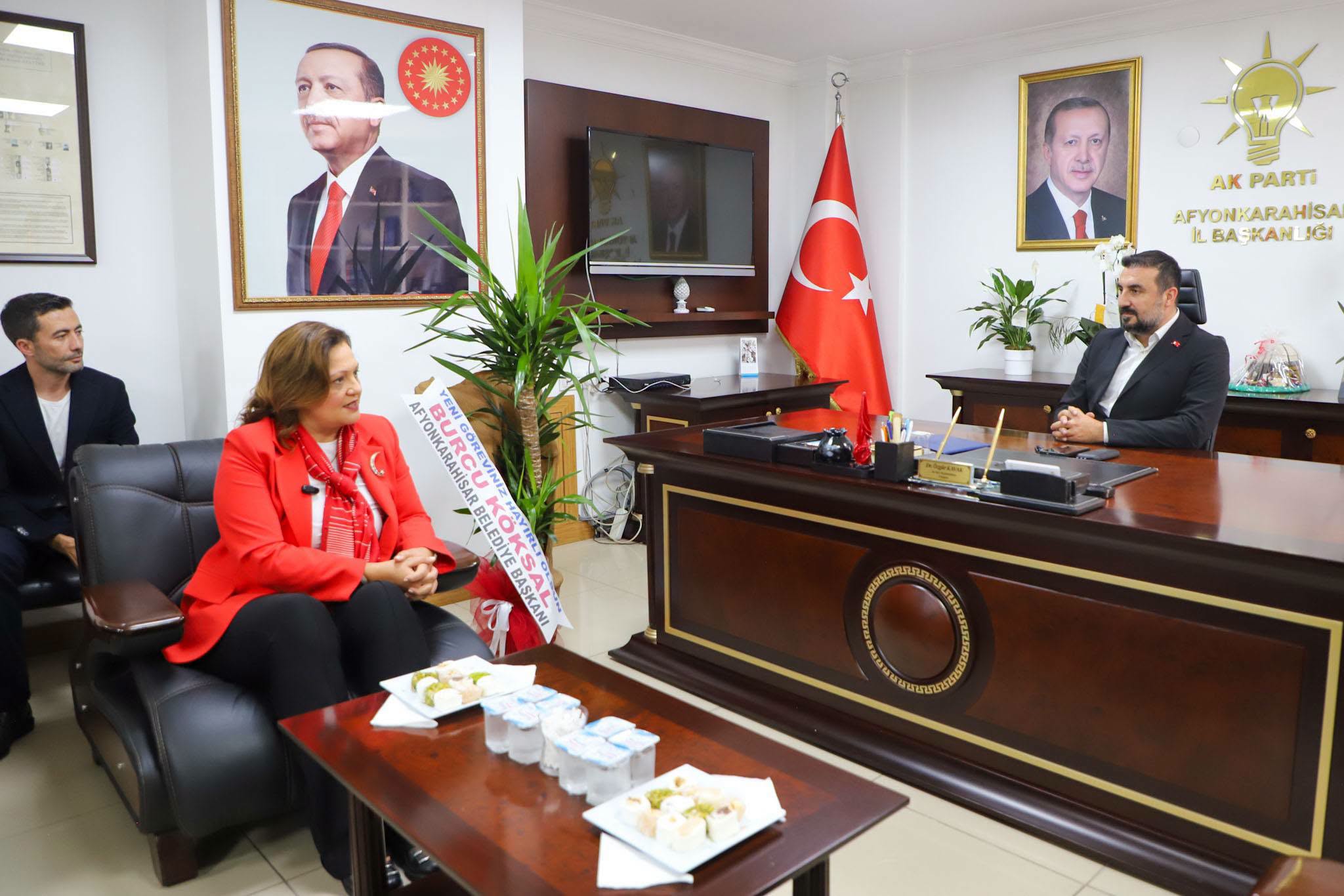 Başkan Köksal’dan AK Parti’ye hayırlı olsun ziyareti