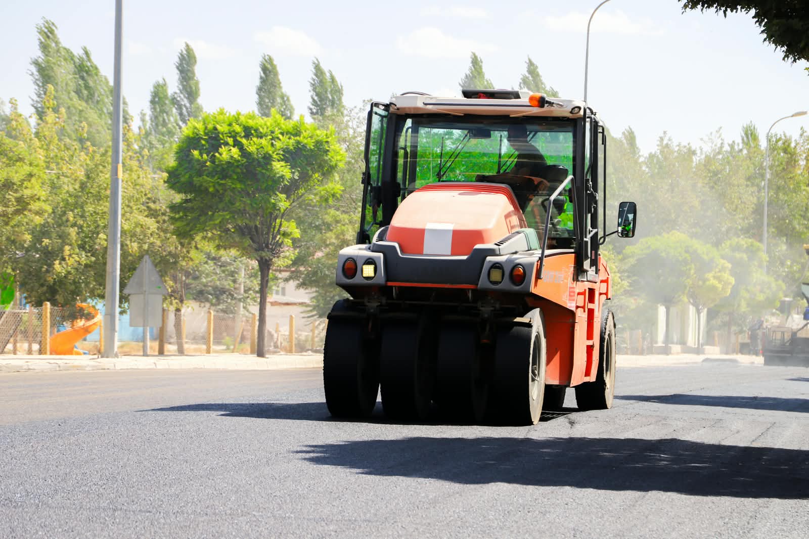 Çobanlar’da 60 milyon TL’lik sıcak asfalt yatırımı