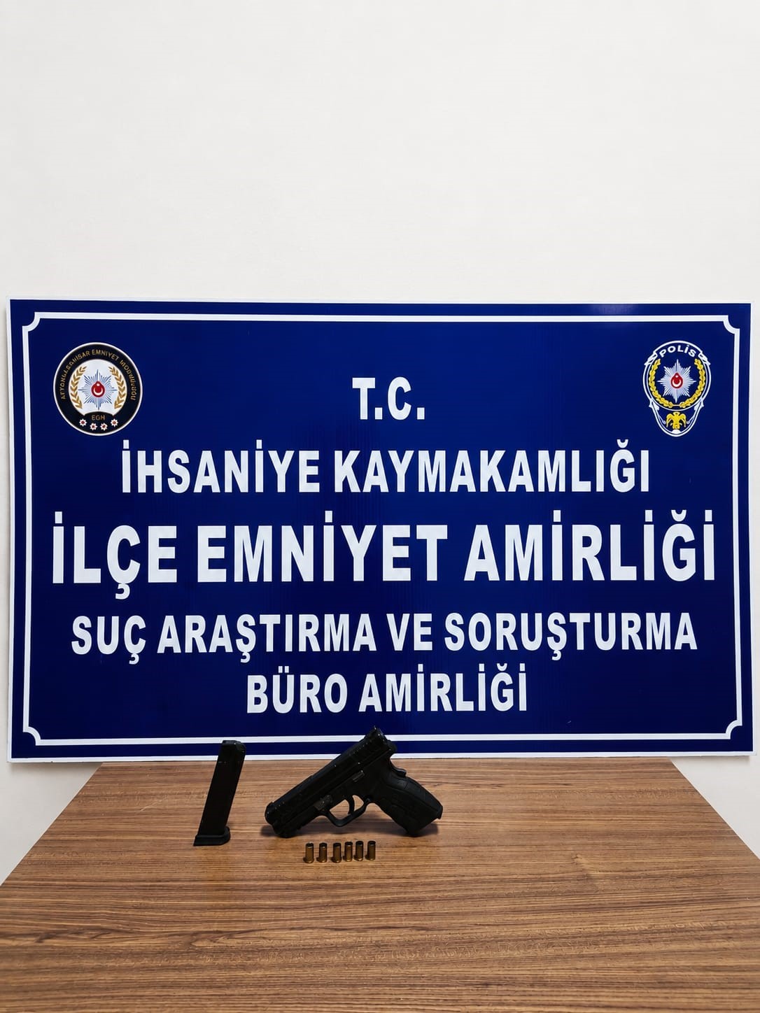 Düğünde havaya ateş açan adama ne oldu? 1 Düğünde havaya ateş açan adama ne oldu?