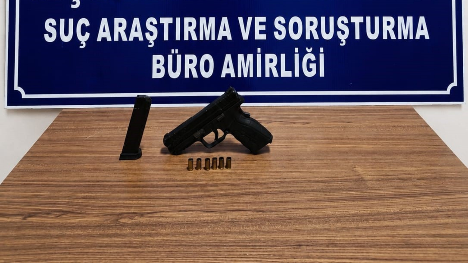 Afyonkarahisar'da katıldığı bir düğün töreninde havayı Ateş açan şahıs polis