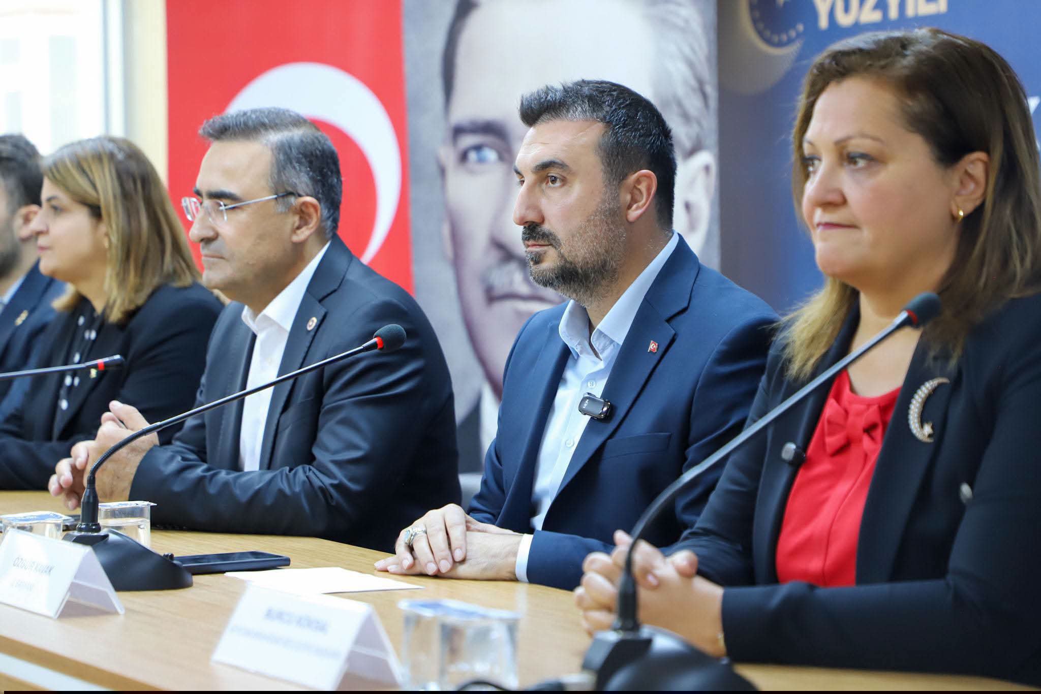 Özgür Kavak başkanlığında teşkilat buluşması: 98. İl Danışma Meclisi toplandı 1 Özgür Kavak başkanlığında teşkilat buluşması: 98. İl Danışma Meclisi toplandı