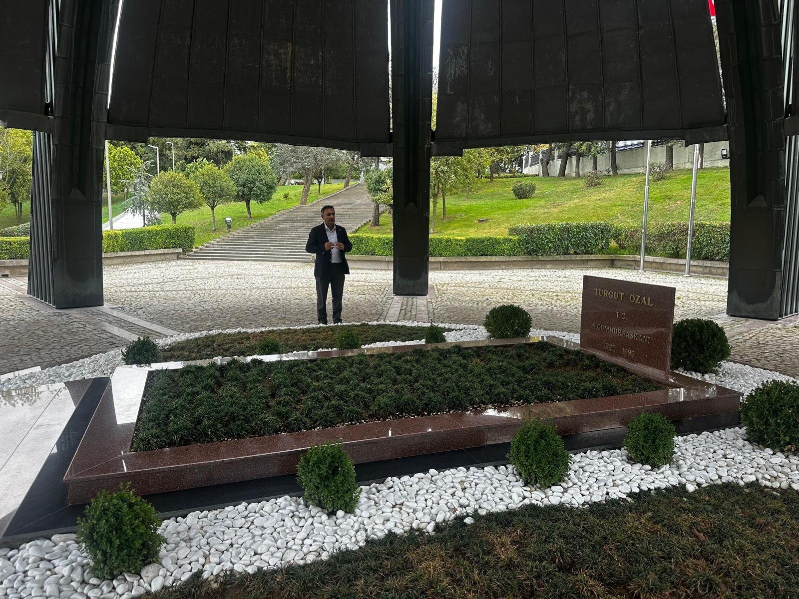 Hasan Arslan’dan İstanbul’da manevi ziyaretler