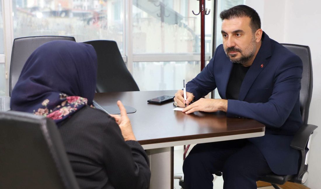 AK Parti Afyonkarahisar İl Başkanı Dr. Özgür Kavak, vatandaşların ve