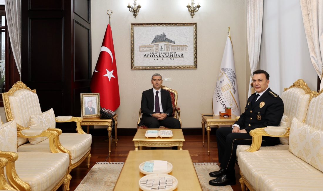 Afyonkarahisar İl Emniyet Müdürlüğü görevine yeni başlayan Gökhan Demirtola, göreve