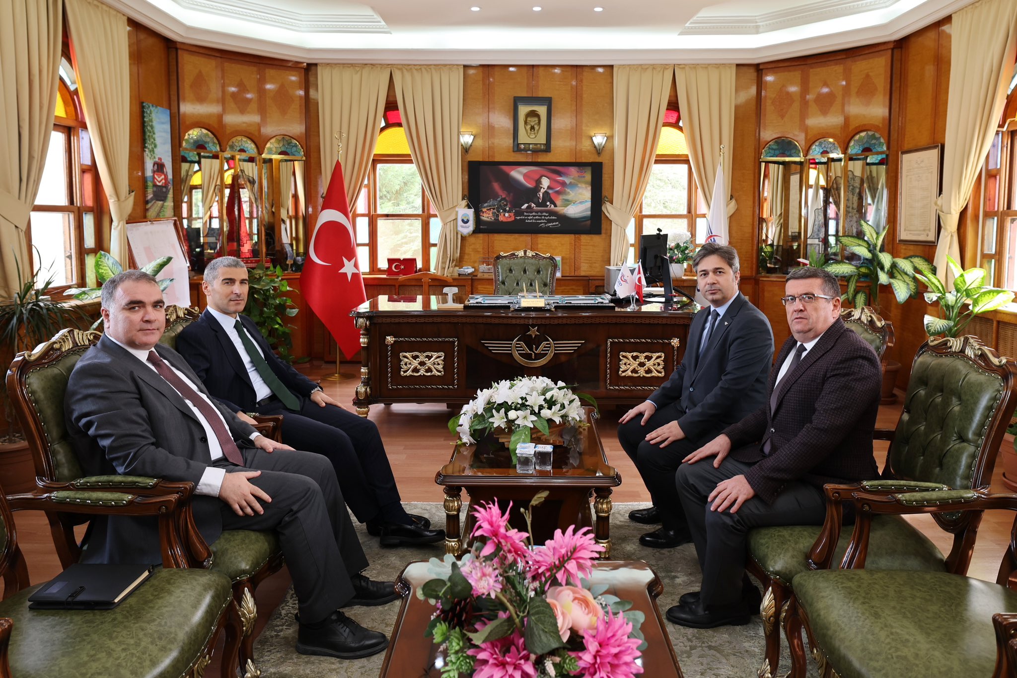 Vali Aktaş’tan TCDD Bölge Müdürlüğüne ziyaret 2 Vali Aktaş’tan TCDD Bölge Müdürlüğüne ziyaret