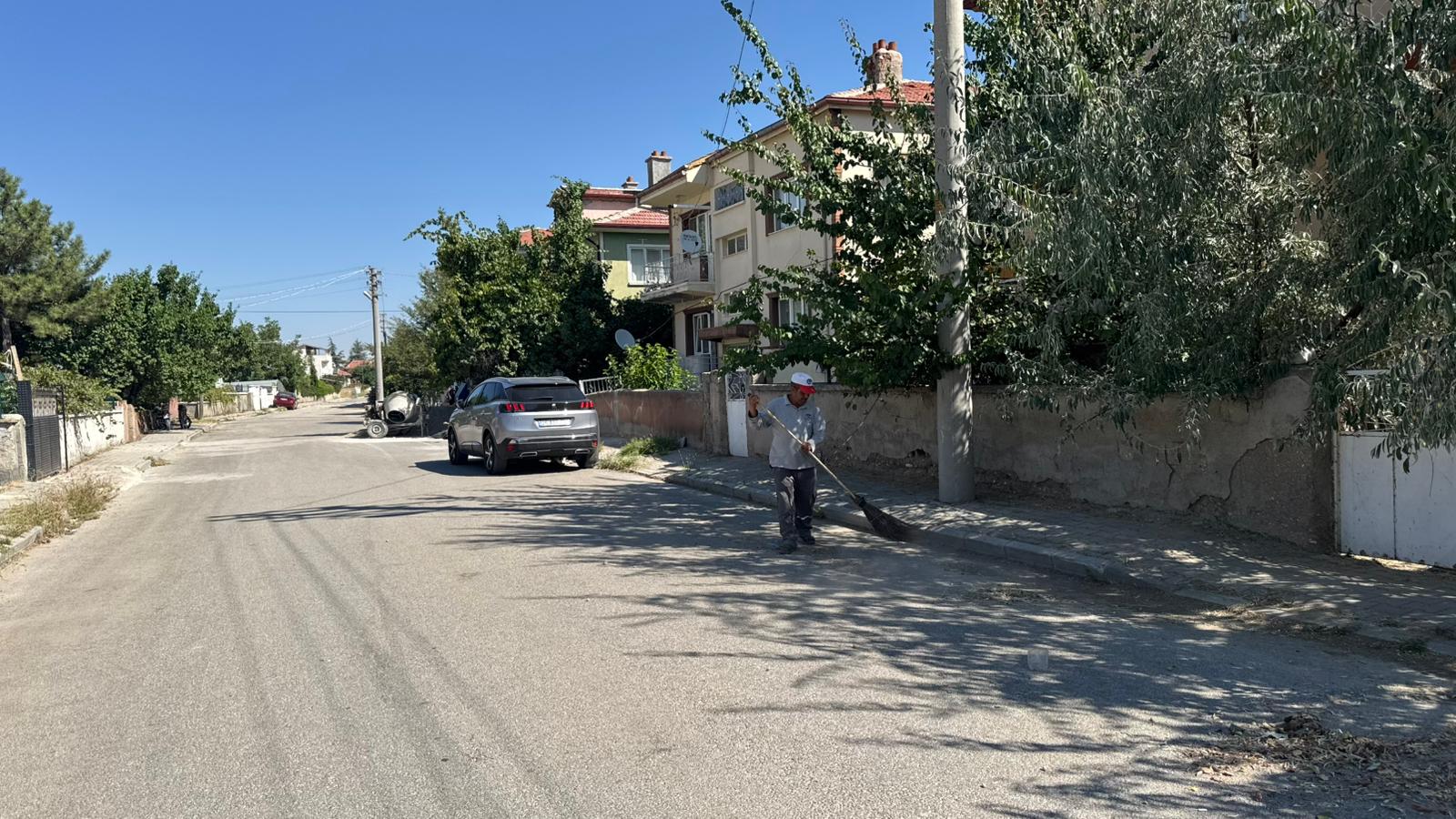 Hisar Mahallesi'nde detaylı temizlik çalışması