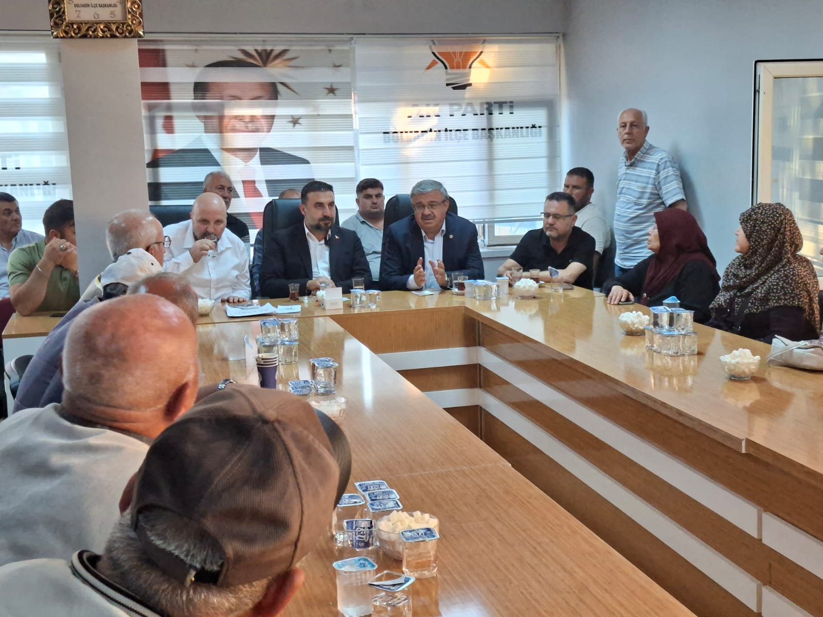AK Parti Afyonkarahisar İl Başkanı Uzm. Dr. Özgür Kavak ve
