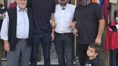 AK Parti Afyonkarahisar İl Başkanı Uzm. Dr. Özgür Kavak, vatandaşlarla