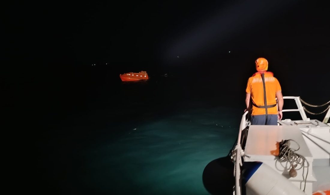 Silivri açıklarında Türk bayraklı iki ticari geminin çarpışması sonucu meydana