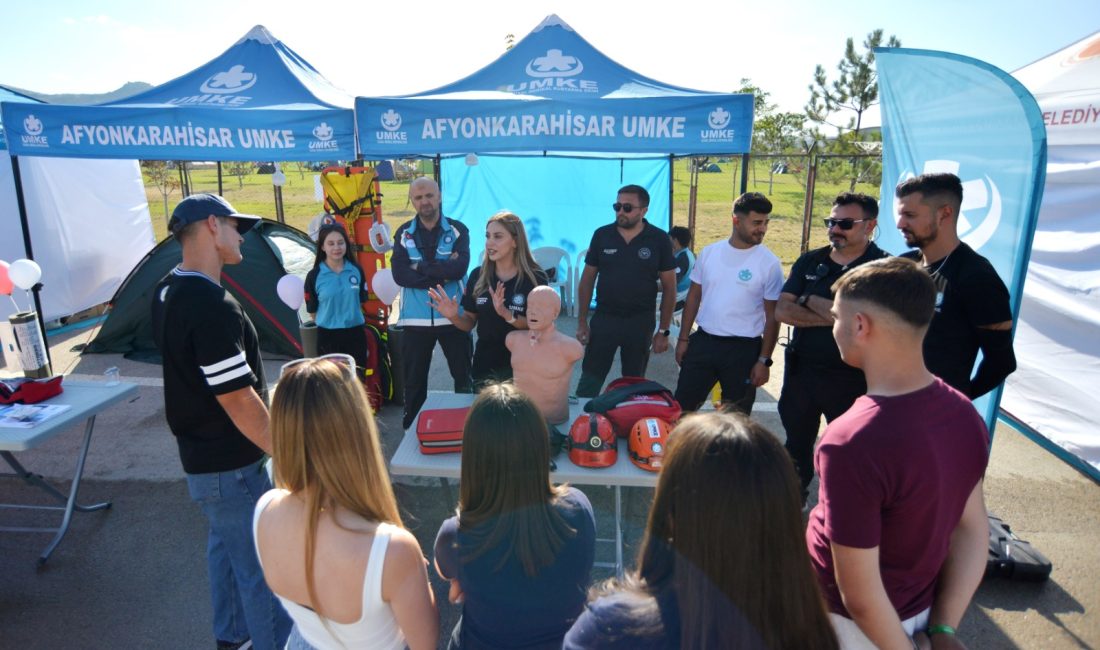 İl Sağlık Müdürlüğü tarafından Halk Sağlığı Haftası kapsamında Motofest alanında
