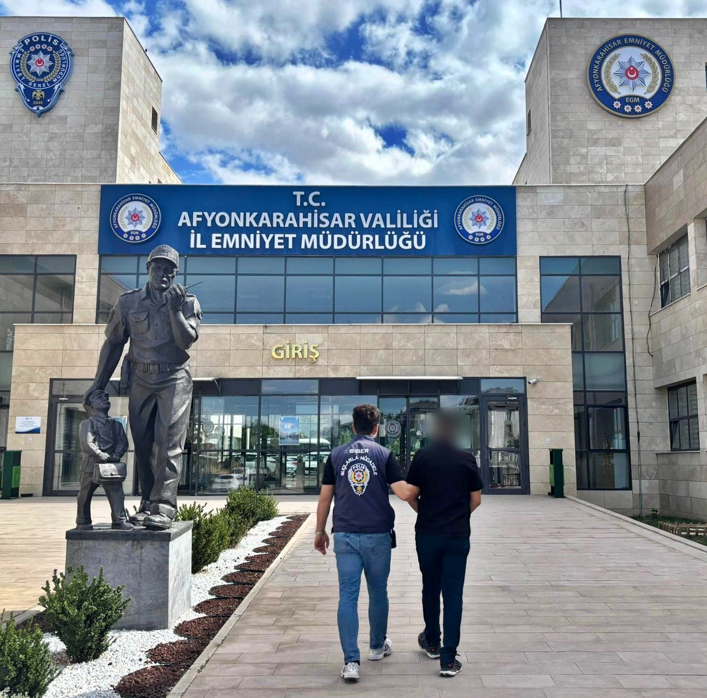 Müstehcen yayın suçundan aranan hükümlü yakalandı