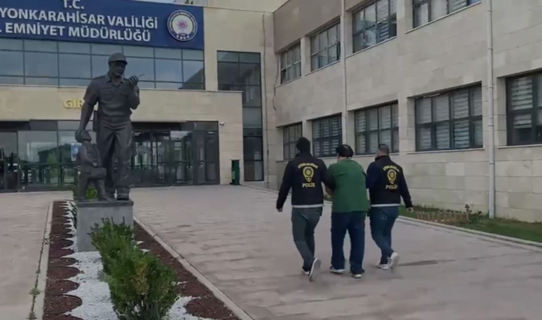 Afyonkarahisar'da hakkında çeşitli dolandırıcılık ve karşılıksız çek suçlarından 146 yıl