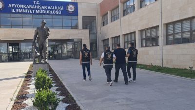 Afyonkarahisar'da dört ayrı suç kaydı bulunan ve 15 yıl hapis