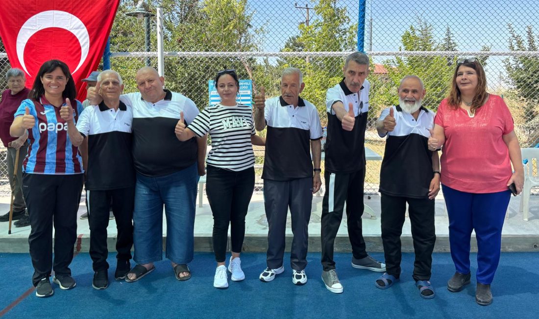 Sandıklı Hüseyin Develi Huzurevi sakinleri, çevre illerdeki huzurevleri arasında gerçekleştirilen