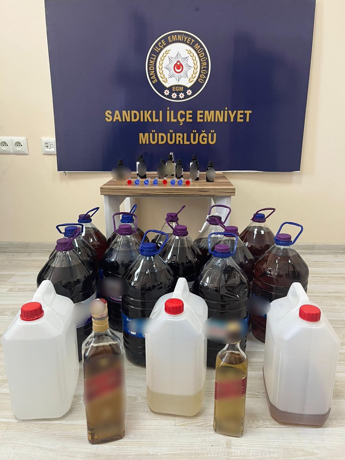 Sandıklı’da sahte alkol operasyonu 1 Sandıklı’da sahte alkol operasyonu